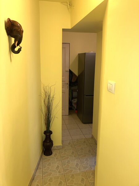 Gradina Icoanei, Scoala centrala, ap. 3 camere, str. Ion Luca Caragiale