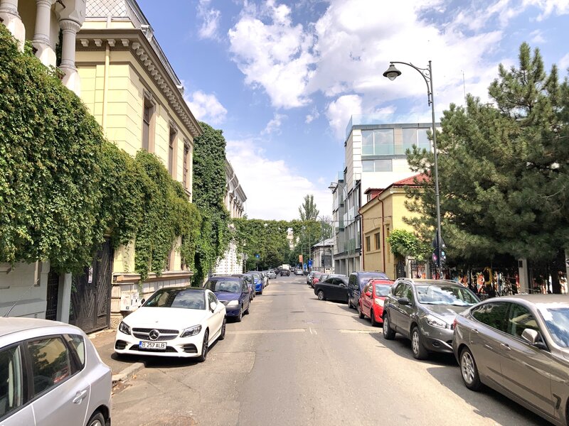 Gradina Icoanei, Scoala centrala, ap. 3 camere, str. Ion Luca Caragiale